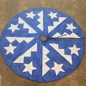 Handmade quilt tree skirt